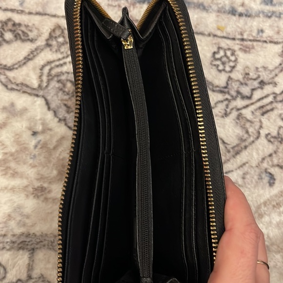 MK wallet - Picture 2 of 3